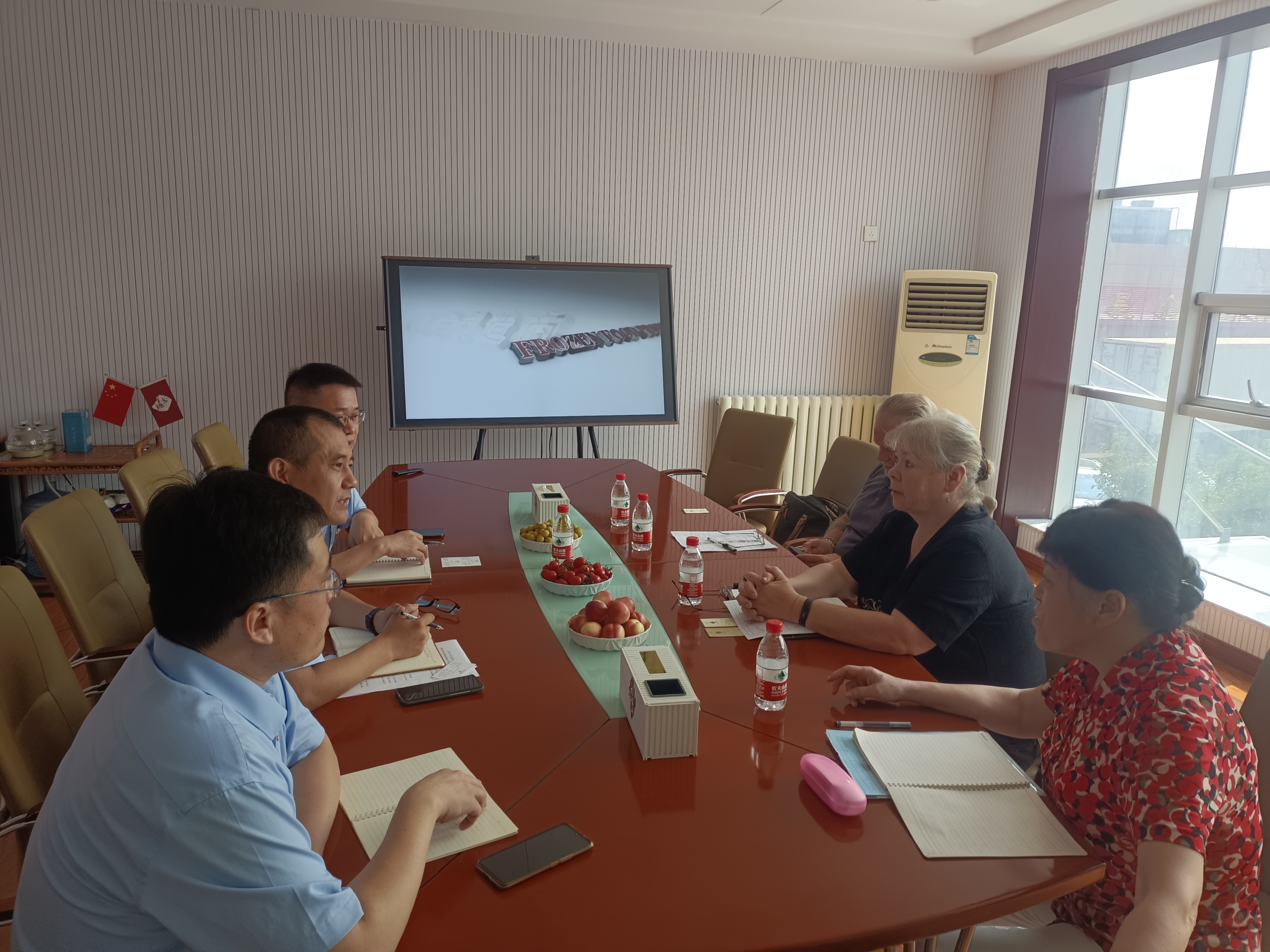 瑞士客戶(hù)蒞臨公司參觀(guān)